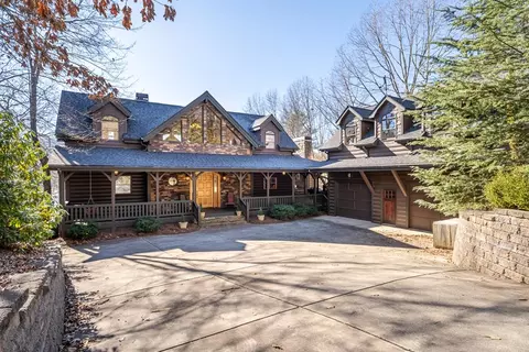 5 Emerald Pt, Blairsville, GA 30512