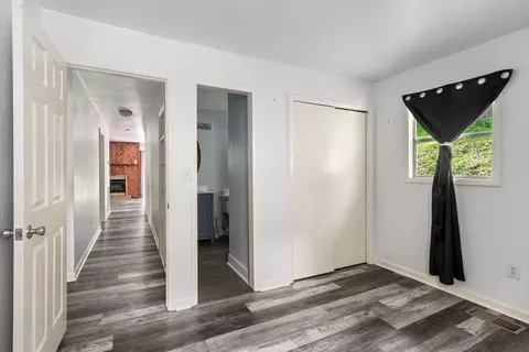 Entry Way - 60 Fleming St, Murphy, NC 28906 photo 4 of 6
