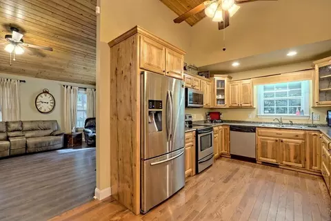Kitchen - 55 Rolling Oaks Rd, Murphy, NC 28906 photo 1 of 2