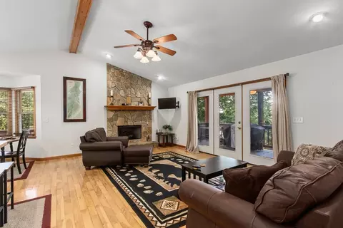 Living - 117 Carson Ln, Murphy, NC 28906 photo 2 of 12
