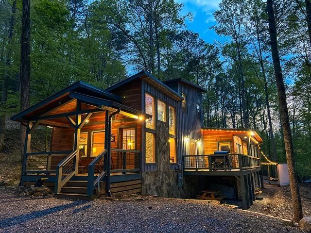 7 Addle Ct, Ellijay, GA 30540