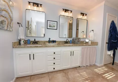 Bath - 465 Driver Ave, Murphy, NC 28906 photo 1 of 5
