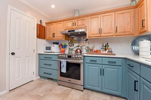Kitchen - 465 Driver Ave, Murphy, NC 28906 photo 2 of 5