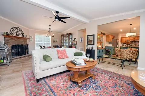 Living - 465 Driver Ave, Murphy, NC 28906 photo 3 of 6