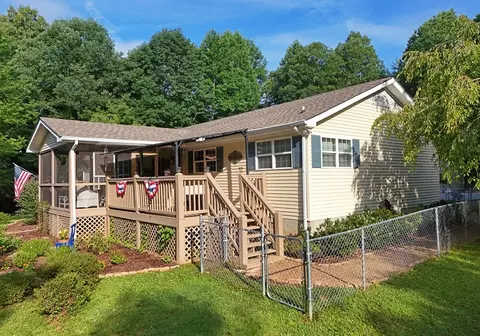Exterior - 465 Driver Ave, Murphy, NC 28906 photo 2 of 19