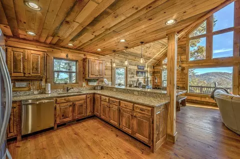 Kitchen - 300 Cloudland Trce, Epworth, GA 30541 photo 1 of 4