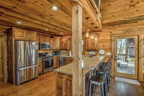 Kitchen - 300 Cloudland Trce, Epworth, GA 30541 photo 3 of 4