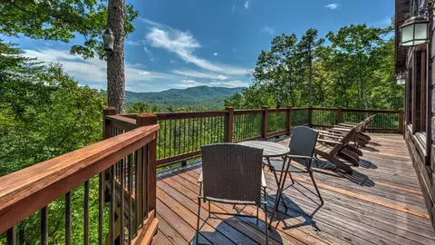 Exterior - 300 Cloudland Trce, Epworth, GA 30541 photo 6 of 12