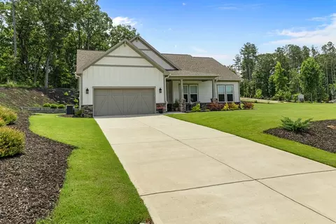 203 Linger Longer Dr, Ellijay, GA 30540