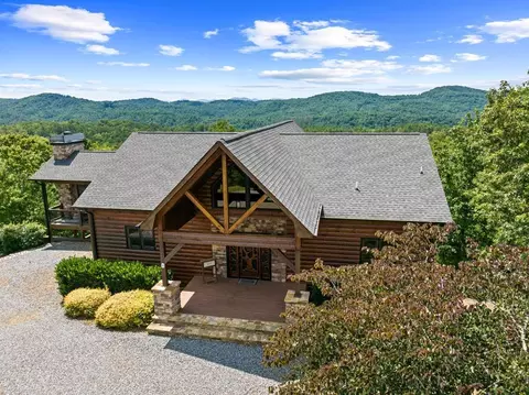9 Kensington Dr, Mineral Bluff, GA 30559