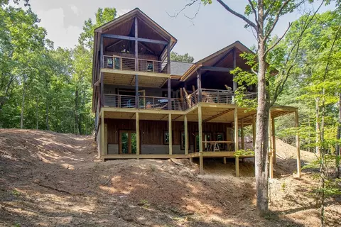 79 Star Creek Ct, Morganton, GA 30560