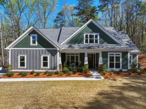 320 Fern Park Dr, Dawsonville, GA 30534