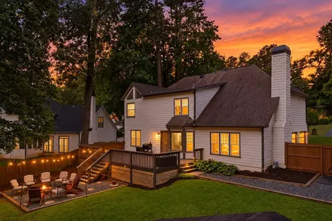 2228 Duck Hollow Dr NW, Kennesaw, GA 30152