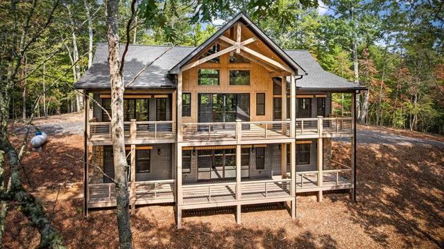 164 Brook Ln, Mineral Bluff, GA 30559