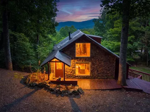 221 Wilson Ln, Blairsville, GA 30512