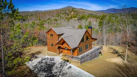 242 Whisperwood Trl, Mineral Bluff, GA 30559