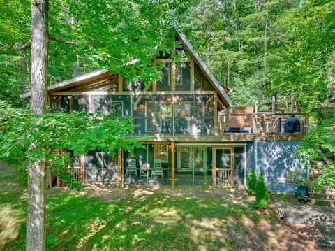118 Tilley Bend Trl, Blue Ridge, GA 30513