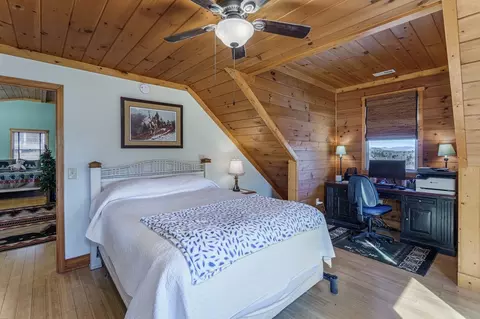 Bedroom - 126 River Top Vw, Murphy, NC 28906 photo 6 of 7
