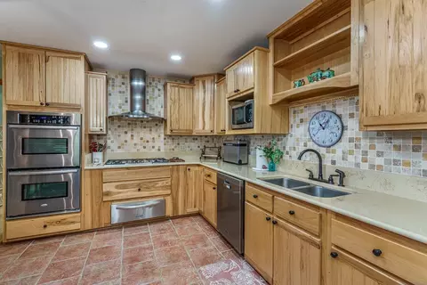 Kitchen - 126 River Top Vw, Murphy, NC 28906 photo 2 of 7