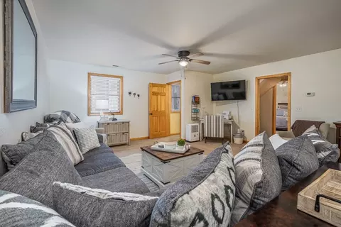Living - 198 Dew Drop Ln, Murphy, NC 28906 photo 6 of 6
