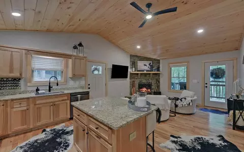 95 Deer Valley Ln, Murphy, NC 28906 photo 6