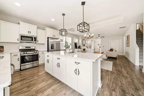 Kitchen - 167 Mountain Blvd, Jasper, GA 30143 photo 4 of 5
