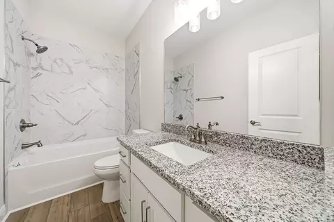 Bath - 167 Mountain Blvd, Jasper, GA 30143 photo 3 of 4