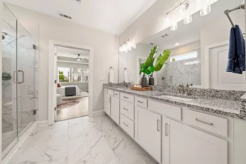 Bath - 167 Mountain Blvd, Jasper, GA 30143 photo 2 of 4