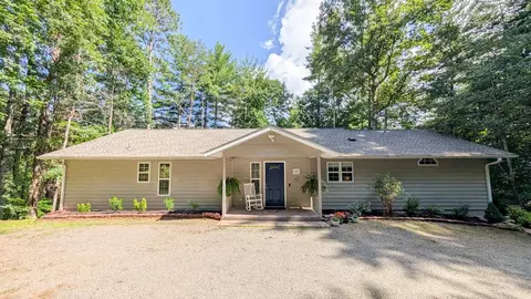 5302 Summerwood Ln, Young Harris, GA 30582