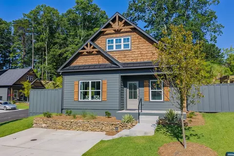 119 Red Cloud Walk, Waleska, GA 30183