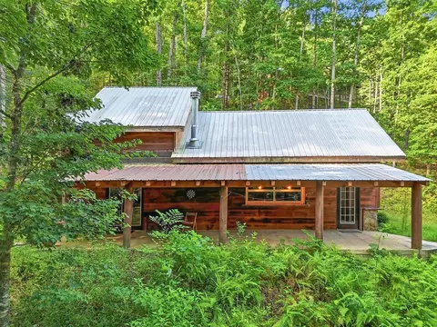 50 Pigeon Creek Rd, Blue Ridge, GA 30513
