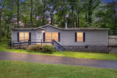 108 Leisure Woods Ln, Hiawassee, GA 30546