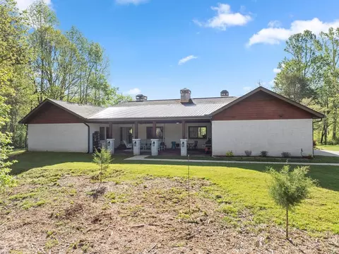 153 Trackrock Gap Rd, Blairsville, GA 30512