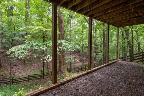 Exterior - 415 Sunset Ct, Jasper, GA 30143 photo 8 of 18