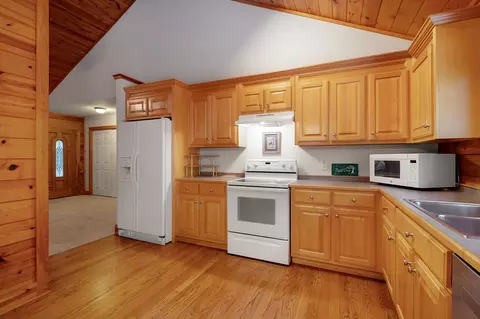 Kitchen - 415 Sunset Ct, Jasper, GA 30143 photo 1 of 4