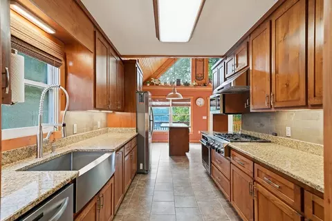 Kitchen - 270 Marina Rd, Murphy, NC 28906 photo 8 of 9