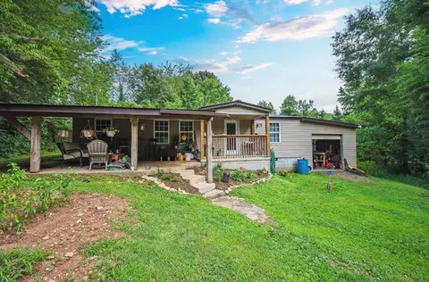 345 State St, Blue Ridge, GA 30513