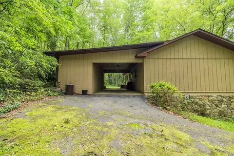 Exterior - 65 Eagle Chase Cir, Dillard, GA 30537 photo 2 of 7
