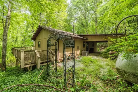 Exterior - 65 Eagle Chase Cir, Dillard, GA 30537 photo 4 of 7