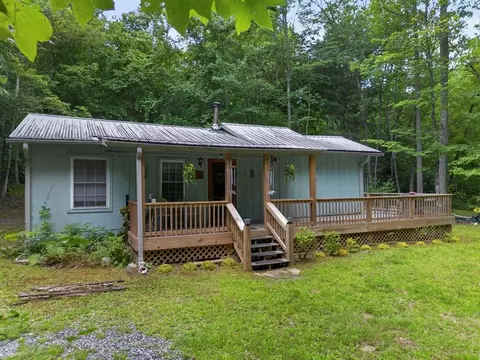 595 Timberlake Rd, Blue Ridge, GA 30513
