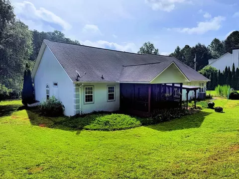 Exterior - 779 Barnett Rd, Murphy, NC 28906 photo 4 of 10