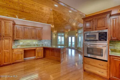 Kitchen - 645 Outlook Rd, Murphy, NC 28906 photo 1 of 5