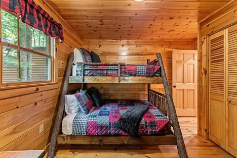 Bedroom - 77 Old Covered Bridge Rd, Cherry Log, GA 30522 photo 10 of 15