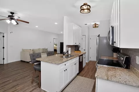 Kitchen - 198 Towne Villas Dr, Jasper, GA 30143 photo 1 of 2