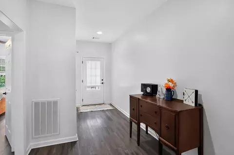 Entry Way - 198 Towne Villas Dr, Jasper, GA 30143 photo 1 of 3