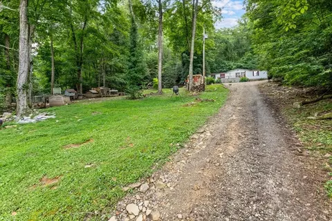 Exterior - 476 Claude Rogers Rd, Marble, NC 28905 photo 2 of 8
