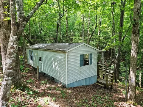 Exterior - 252 Barefoot Ln, Murphy, NC 28906 photo 3 of 9