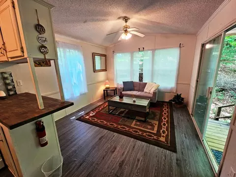 Living - 252 Barefoot Ln, Murphy, NC 28906 photo 1 of 1