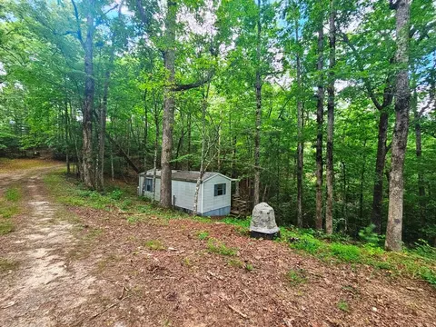 Exterior - 252 Barefoot Ln, Murphy, NC 28906 photo 4 of 9