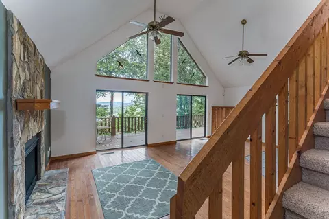 Living - 425 Boyd Ridge Dr, Murphy, NC 28906 photo 7 of 8
